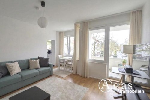 Berlin Wohnung Altbau Helle vermietete 2-Zimmer-Wohnung mit Aufzug und Balkon in Berlin Charlottenburg zum Verkauf Wohnung kaufen