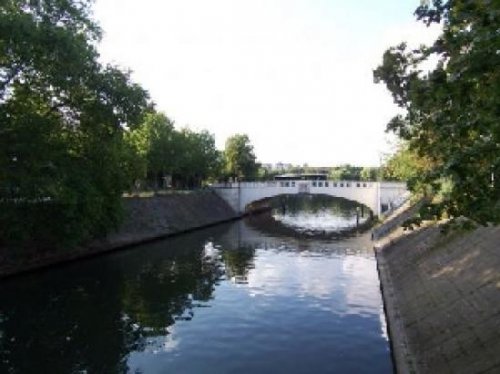 Berlin Wohnungen im Erdgeschoss Rakete! Appartement am Kiehlufer! Wohnung kaufen