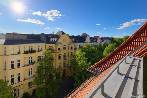 Berlin Immo Bezugsfreie Dachgeschosswohnung mit Südwest-Terrasse nahe der Schloßstraße Wohnung kaufen