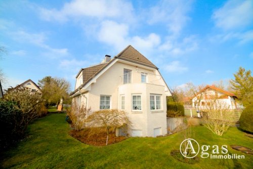 Berlin Exklusive Stadtvilla mit privater Wellness-Oase und Außenpool in Alt-Hohenschönhausen Haus kaufen