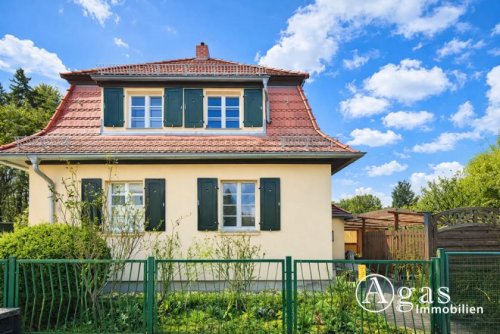 Berlin Haus Sofort bezugsfrei! Denkmalgeschütztes Reihenendhaus mit Garten in Berlin Buch Haus kaufen
