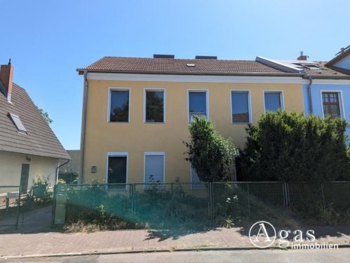 Berlin 2-Familienhaus Großes Ein- oder Zweifamilienhaus mit vielen Möglichkeiten und Ausbaupotenzial in Berlin-Staaken Haus kaufen