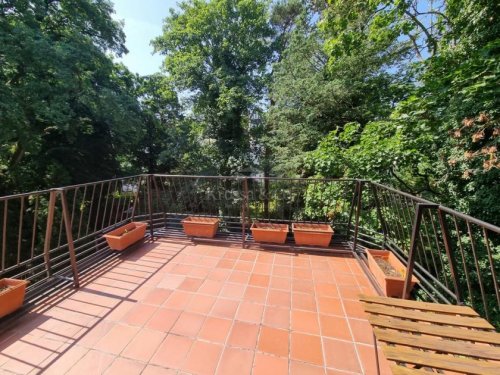 Berlin 2-Zimmer Wohnung Gepflegte Dachgeschosswohnung 
in bester Grunewaldlage Wohnung kaufen