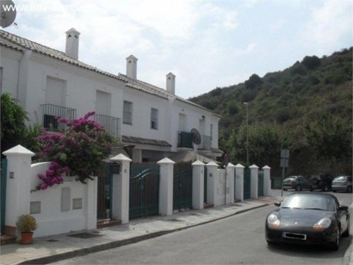 Guadiaro Wohnungen im Erdgeschoss hda-immo.eu: perfektes Stadthaus Nähe von Sotogrande, am Meer und Golfplätze Haus kaufen