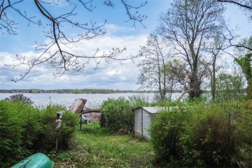 Brandenburg an der Havel Immobilien Wassergrundstück am Wusterwitzer See in Ruhiglage Haus kaufen