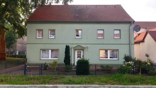 Brück Immobilien Bezugsfähiges Haus mit Innenhof und Vorgarten Haus kaufen