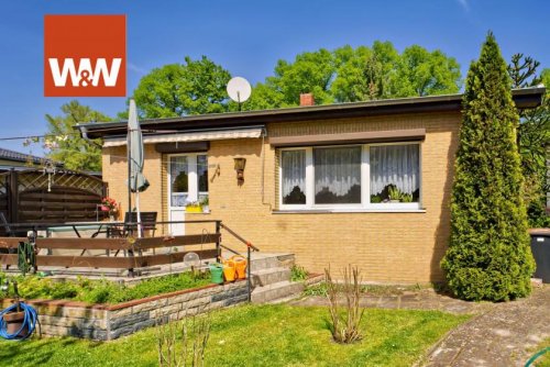 Oranienburg Günstiges Haus Fußläufig zum Lehnitzsee, Grundstück mit kleinem Bungalow, mit Wohnungsrecht zu verkaufen Haus kaufen