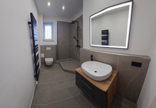 Rostock Wohnungen Sanierte 89 m² Altbaucharme mit Balkon & Dielen – 4 Zimmer in bester Lage von Rostock | Uninähe Wohnung kaufen