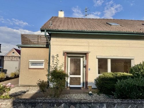 Rendsburg Immobilienportal Verkauf einer Doppelhaushälfte in unmittelbarer Nähe des Nord-Ostsee-Kanals in Rendsburg Haus kaufen