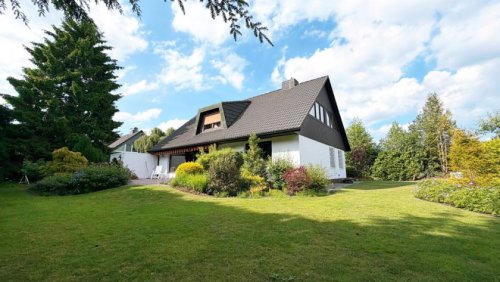 Ellerbek Haus GROSSZÜGIGES FAMILIENHAUS AUF 939 M² SONNENGRUNDSTÜCK IN RUHIGER SACKGASSENLAGE VON ELLERBEK! Haus kaufen