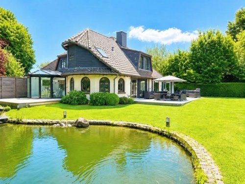 Heide Immobilien Elegantes Villenanwesen in ruhiger Sackgassenlage mit luxuriöser Ausstattung in Heide Haus kaufen