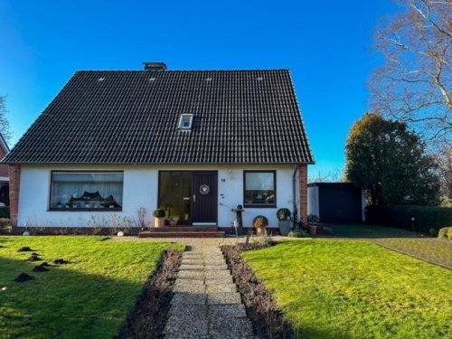Tellingstedt Immobilien Großzügiges Einfamilienhaus in ruhiger Lage mit Wiesenblick in Tellingstedt zu verkaufen Haus kaufen
