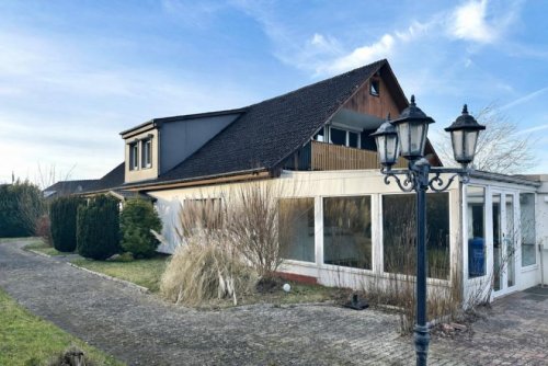 Nordhastedt Immobilien Inserate Ein geräumiges Wohnhaus mit 3 Wohneinheiten und vielen Möglichkeiten in Nordhastedt zu verkaufen Haus kaufen