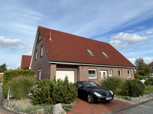 Norden 2-Familienhaus EINZIEHEN! Haus mit möblierter Einliegerwohnung, EBK und Garage! Haus kaufen