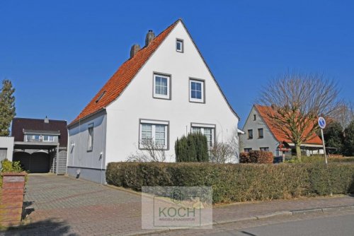 Langen (Landkreis Cuxhaven) Günstiges Haus RESERVIERT > Größtenteils modernisiertes Einfamilienhaus in ruhiger Lage von Langen Haus kaufen