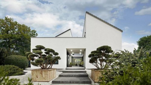 Schiffdorf Haus UNSER AUS­GE­ZEICH­NE­TES MUSTERHAUS MIT INSPIRIERENDER ARCHITEKTUR Haus kaufen