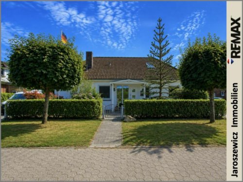 Vollersode Immobilien Ruhig wohnen mit viel Natur – zentral gelegen nahe Bremen, Bremerhaven & Hamburg Haus kaufen
