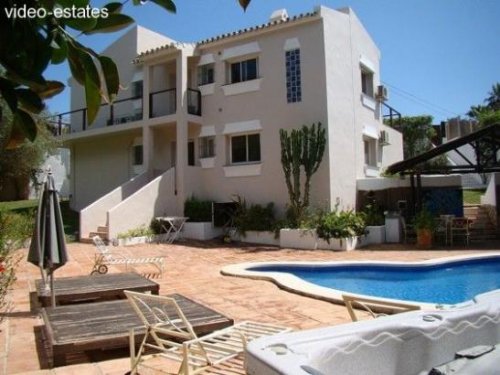 El Rosario Immobilien Moderne Villa mit bester Ausstattung und grossem Garten Haus kaufen