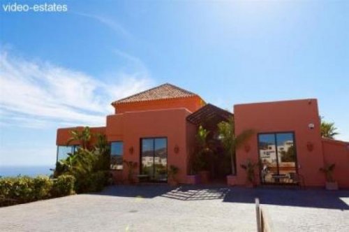  Los Monteros Alto Immobilien Villa, Panoramablick, günstig, moderner Stil an der Costa del Sol Haus kaufen