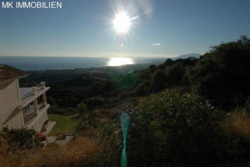 MARBELLA Wohnungen Grundstück mit Meerblick in der Urbanization Los Monteros Alto Grundstück kaufen