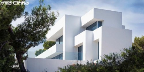 Marbella Häuser HDA-immo.eu: ungewöhnliche Bauhaus-Villa mit 3 SZ und Pool (ohne Grundstück) Haus kaufen