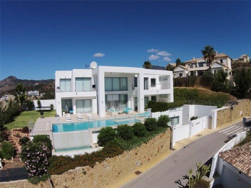 Marbella Immobilien Moderne Neubauvillen in exklusiver Lage mit Meerblick Haus kaufen