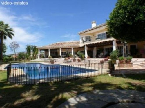 Marbella Häuser Villa in Marbella mit grossem Grundstück Haus kaufen