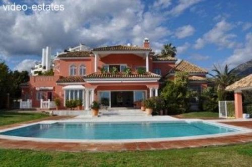 Marbella Wohnungen im Erdgeschoss Villa mit herrlichem Meerblick an der Goldenen Meile Haus kaufen