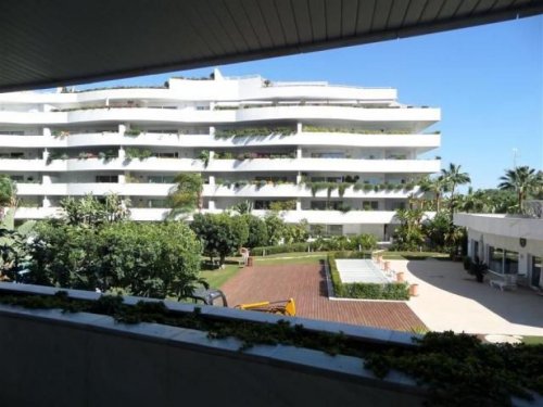 Marbella Günstige Wohnungen HDA-immo.eu: Luxus Etagenwohnung in El Embrujo Banús, Puerto Banus, Marbella zu verkaufen. Wohnung kaufen