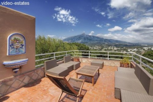 Nueva Andalucia Günstige Wohnungen Reihenhaus mit spektakulärem Ausblick Haus kaufen