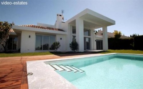 Nueva Andalucia Günstige Wohnungen Renovierte Villa mit bester Ausstattung Haus kaufen