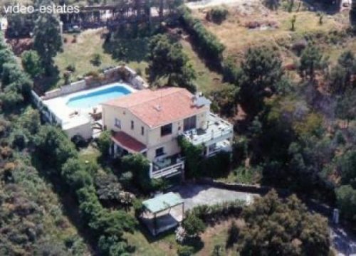 San Pedro de Alcantara Günstige Wohnungen Villa, ruhig gelegen aber in Strandnähe Haus kaufen