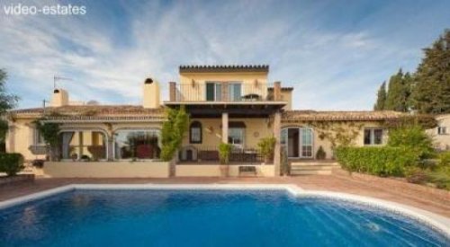 Estepona Immobilien Villa mit Gästehaus in Estepona, Meerblick, grosses Grundstück, Haus kaufen