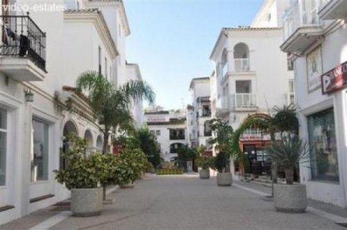 Puerto de la Duquesa Immobilien Appartementblock mit 18 Einheiten Gewerbe kaufen