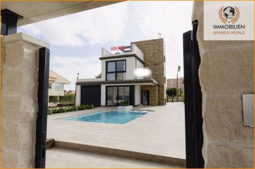 Cartagena / Playa Honda Immobilien Luxus-Villa in La Manga de Mar Menor -Murcia. Haus kaufen