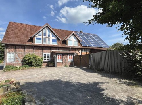 Hagenburg Inserate von Häusern ***Schöner wohnen in Hagenburg! Top gepflegtes Fachwerkhaus mit modern ausgebautem Dachgeschoss + Werkstatt*** Haus kaufen
