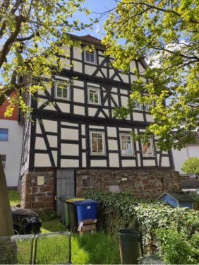 Grünberg Inserate von Häusern Nobelino.de - Mehrfamilienhaus mit 3 Wohnungen - voll vermietet - in Grünberg Haus kaufen