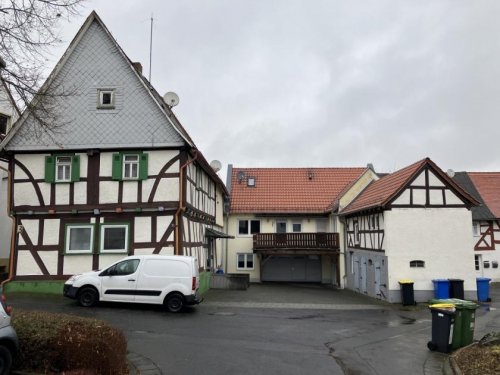 Heuchelheim Immobilie kostenlos inserieren Ensemble aus 2 Häusern mit großen Grundstück-35452 Heuchelheim/Kinzenbach Haus kaufen