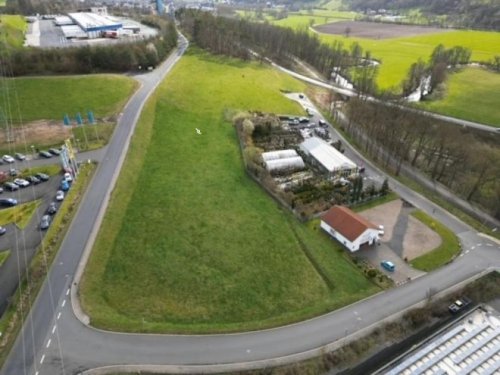 Hauneck Immobilien Gewerbegrundstück in direkter Nähe zur Autobahn - Parkplatzanlage LKW Grundstück kaufen