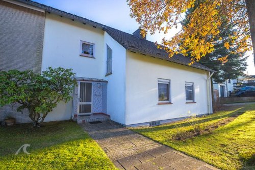 Wuppertal Häuser Familienfreundliche Doppelhaushälfte mit großem Grundstück und atemberaubendem Weitblick Haus kaufen
