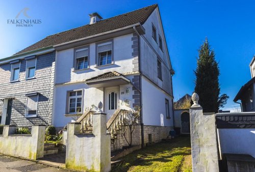 Remscheid Hausangebote Ideal für Familien - Doppelhaushälfte mit weitläufigem Garten und 
großflächiger Sonnenterrasse Haus kaufen