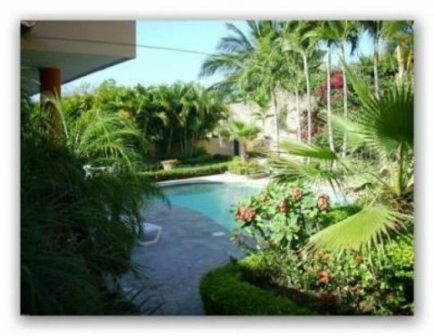 Sosúa/Dominikanische Republik Inserate von Häusern Sosúa: Exklusive Villa mit vier Schlafzimmern, 4 Bäder in einer attraktiven Wohnanlage Haus kaufen