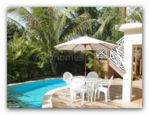 Sosúa/Dominikanische Republik Immobilien Sosúa: Gästehaus mit vier Wohnungen und einen Swimmingpool, bereit für Bed & Breakfast. Haus kaufen