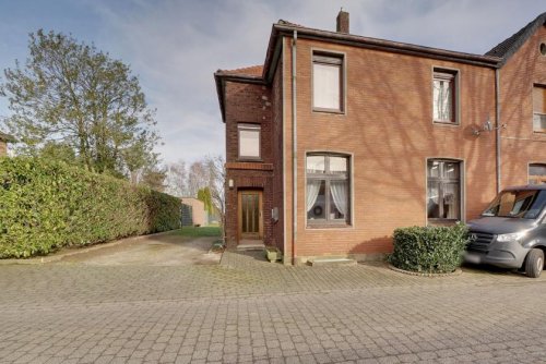 Uedem Suche Immobilie Uedem-Keppeln: Ihr neues Zuhause - Wohnhaus mit Scheune und großem Grundstück Haus kaufen