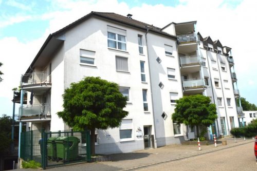 Krefeld Gewerbe Attraktives Immobilienpaket mit 17 Einheiten und 15 TG Stellplätzen. Nachhaltige Rendite von 6%! Gewerbe kaufen