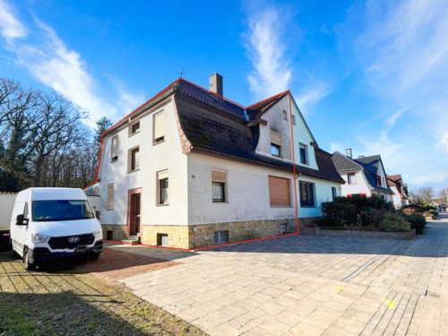 Osnabrück Haus Doppelhaushälfte mit 2 Wohneinheiten und Garagen in Osnabrück-Eversburg Haus kaufen