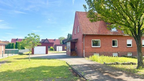 Emlichheim Günstiges Haus Doppelhaushälfte mit Potenzial, zahlreichen Nutzungsmöglichkeiten und vielfältigen Nebengebäuden Haus kaufen