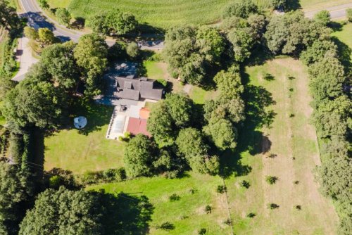 Hoogstede Häuser Repräsentative Landhausvilla mit weitläufigem Anwesen von rund 2,17 ha in Hoogstede Haus kaufen