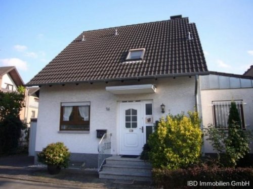 Wesseling Hausangebote Ein Haus voller Musik in allen 4 Wänden
Einfamilienhaus in Rheinnähe
mit hübschem kleinem Garten Haus kaufen