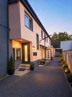 Köln Teure Häuser KAPITALANLAGE im Raum Köln in bester Lage - Gewerbefläche und Wohnungen Haus kaufen